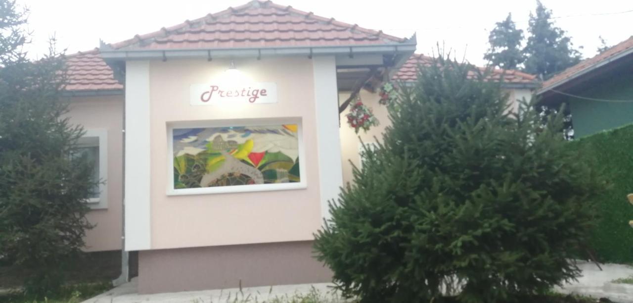 Apartmani Prestige Čačak Exterior foto
